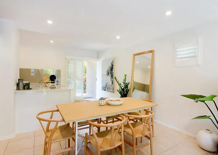 Noosa Parade Townhouse W/ Terrace By Stay Noosa