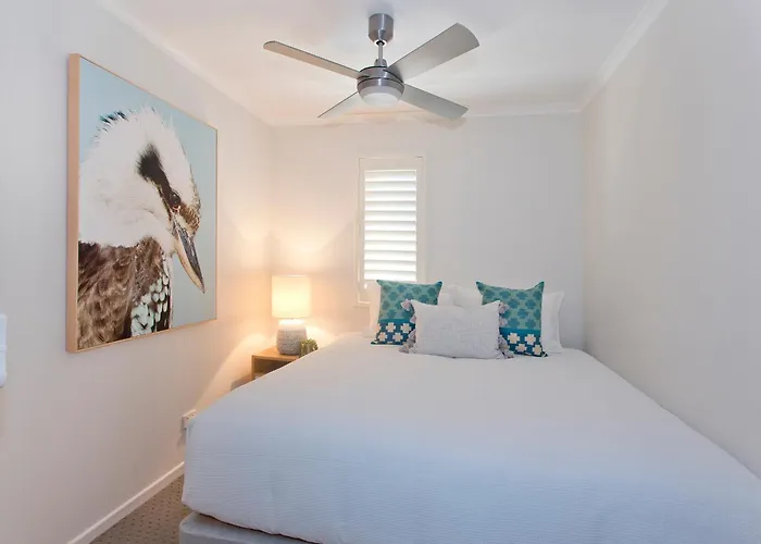 Noosa Parade Townhouse W/ Terrace By Stay Noosa